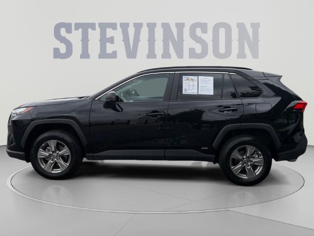 Used 2024 Toyota RAV4 LE AWD/4WD image 2