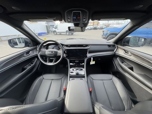 New 2026 Jeep Grand Cherokee Limited w/ Limited Altitude Package image 26