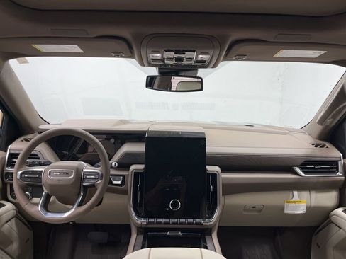 New 2026 GMC Yukon Denali w/ Sun & Power Step Package AWD/4WD image 7