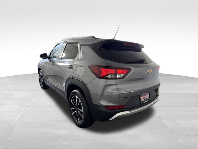 Used 2025 Chevrolet TrailBlazer LT w/ Convenience Package FWD image 7