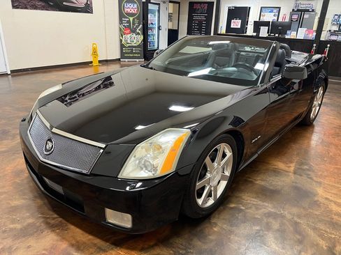 Used 2008 Cadillac XLR RWD image 58