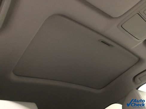 Used 2019 Honda CR-V Touring image 41