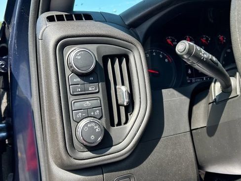 Used 2022 Chevrolet Silverado 1500 Custom AWD/4WD image 32