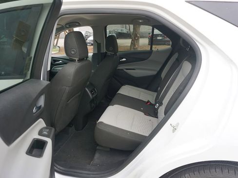Used 2020 Chevrolet Equinox LS w/ LS Convenience Package FWD image 13