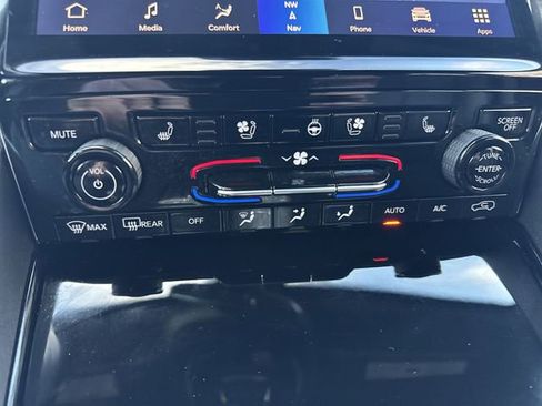 Used 2023 Jeep Grand Cherokee Overland w/ Adv Protech Group III image 20