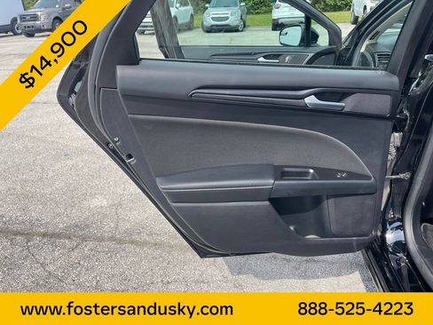 Used 2018 Ford Fusion SE w/ Fusion SE Technology Package FWD image 17