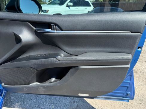 Used 2020 Toyota Camry XSE image 18