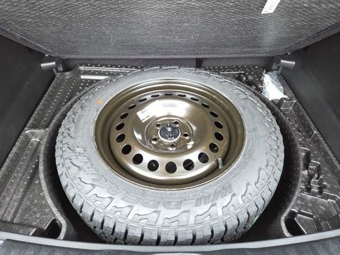 Used 2025 Jeep Compass Trailhawk image 45