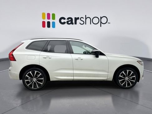 Used 2025 Volvo XC60 B5 Plus image 6