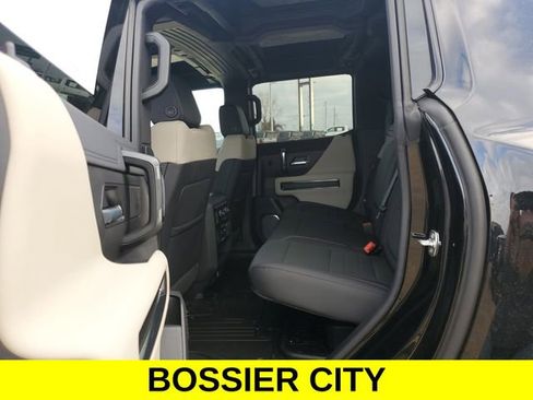 New 2026 GMC Hummer EV 4x4 Crew Cab image 9
