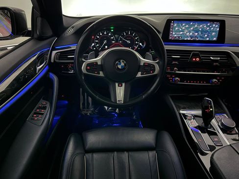 Used 2019 BMW 530i w/ M Sport Package image 30