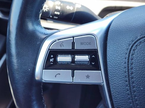 Used 2024 Kia Telluride EX w/ EX Captain's Chair Package AWD/4WD image 39