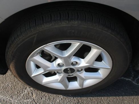 Used 2023 Kia Soul S image 24