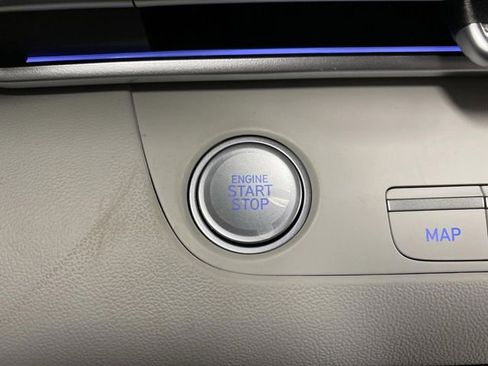 New 2026 Hyundai Elantra Limited image 23