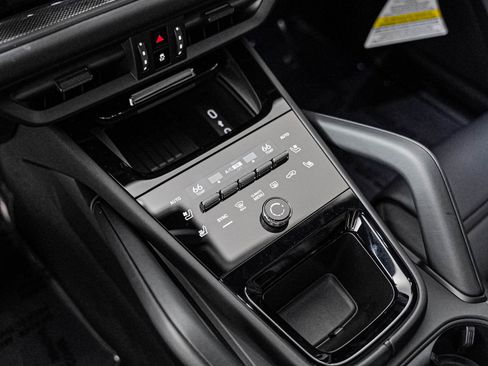 New 2026 Porsche Cayenne GTS AWD/4WD image 20