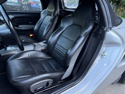 Used 2002 Porsche Boxster RWD image 19