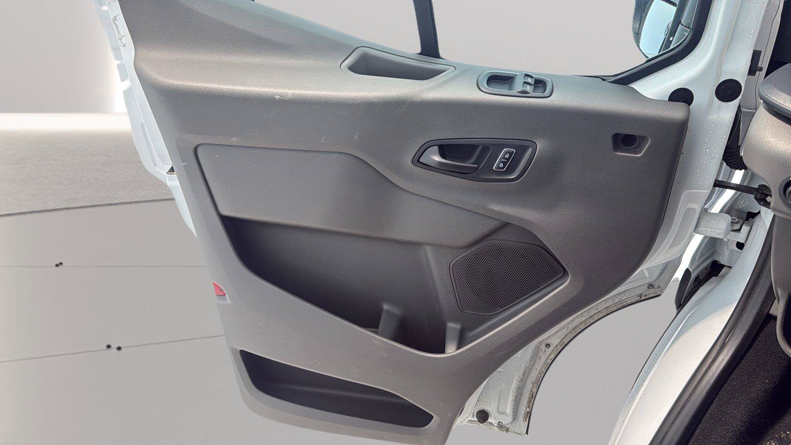 Used 2024 Ford Transit 350 XLT RWD image 19