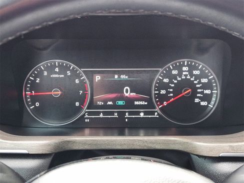 Used 2023 Kia Sorento EX image 13