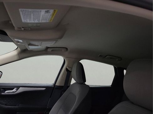 Used 2020 Ford Escape SE image 11