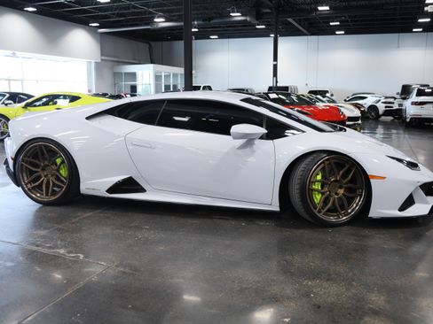 Used 2021 Lamborghini Huracan EVO AWD/4WD image 7