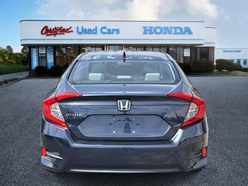 Used 2017 Honda Civic EX image 4