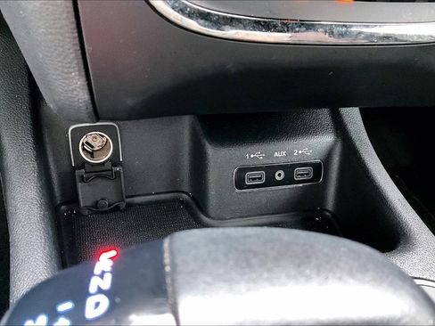 Used 2018 Dodge Durango R/T w/ Technology Group image 32