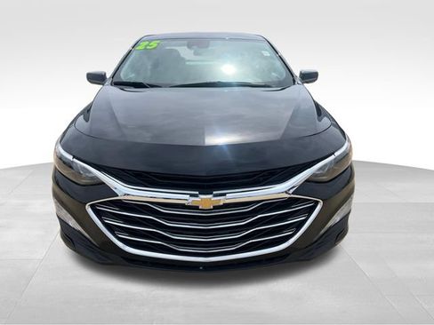Certified 2025 Chevrolet Malibu LT FWD image 9