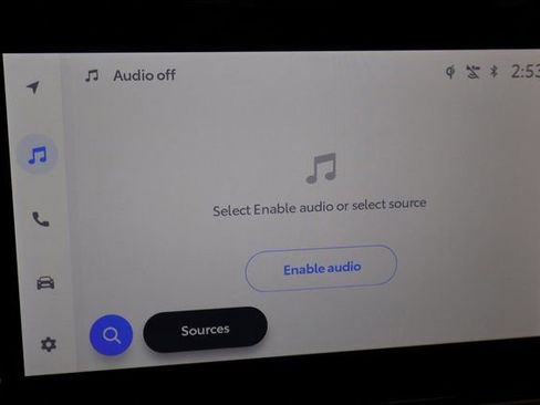 Used 2025 Toyota Camry SE image 25