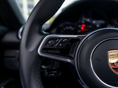 Certified 2024 Porsche 718 Boxster RWD image 34