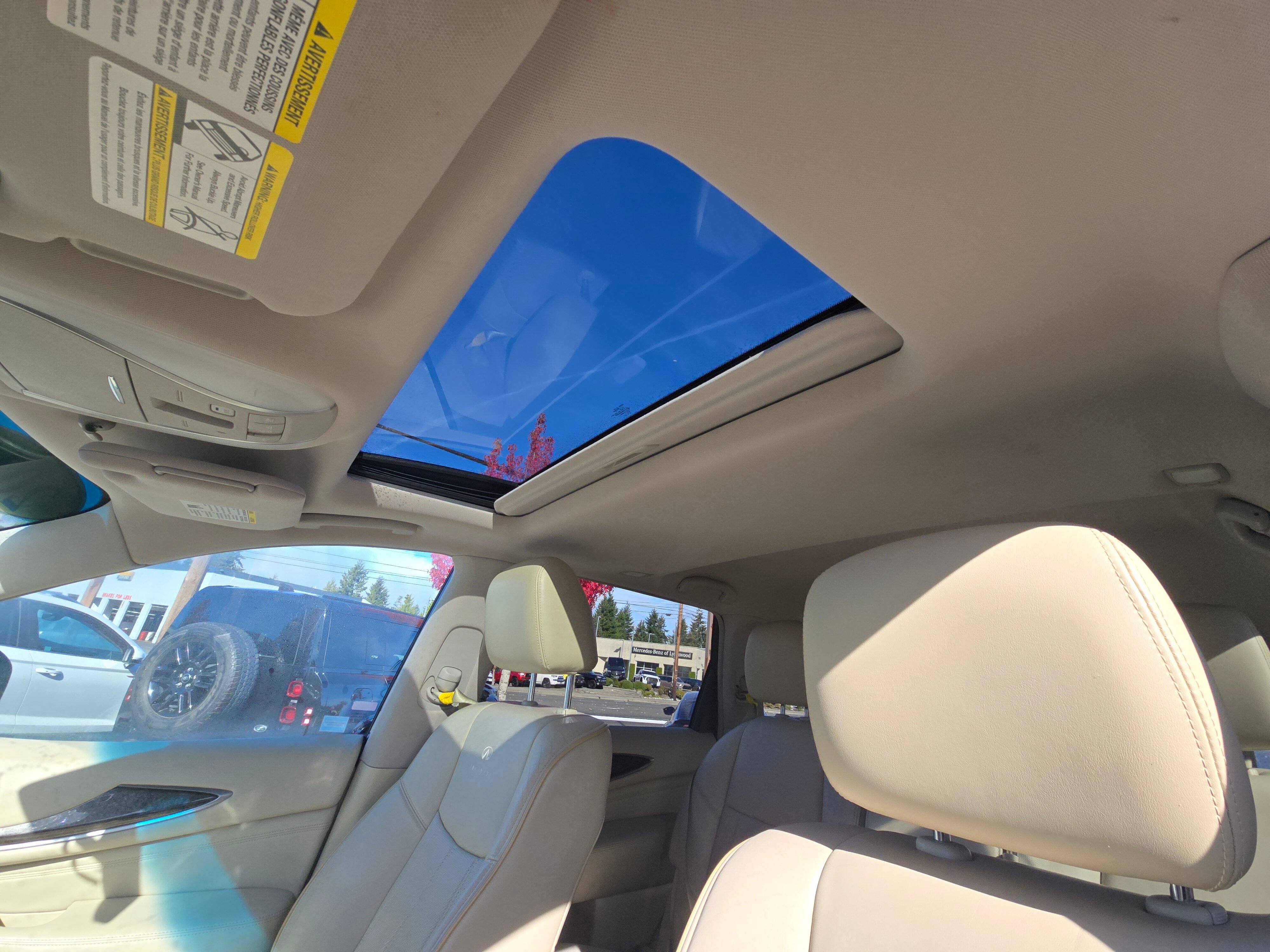Used 2014 INFINITI QX60 Luxe w/ Premium Plus Package AWD/4WD image 23