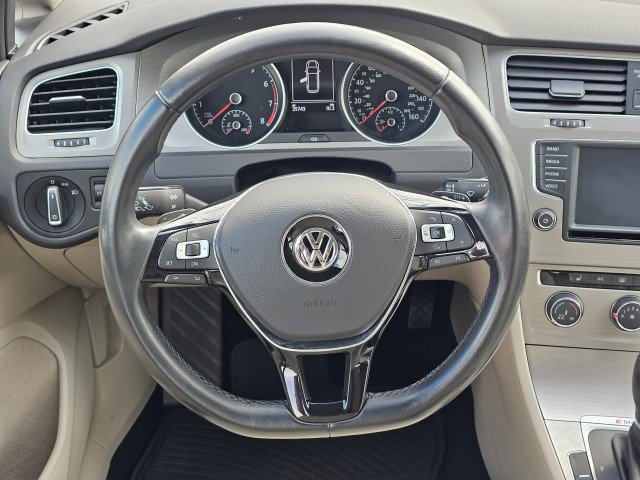 Used 2017 Volkswagen Golf S AWD/4WD image 25