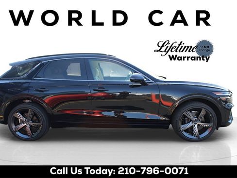 Used 2025 Genesis GV70 3.5T Sport w/ Sport Prestige Package image 8