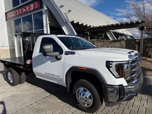 New 2024 GMC Sierra 3500 SLE w/ Remote Start Package image 4