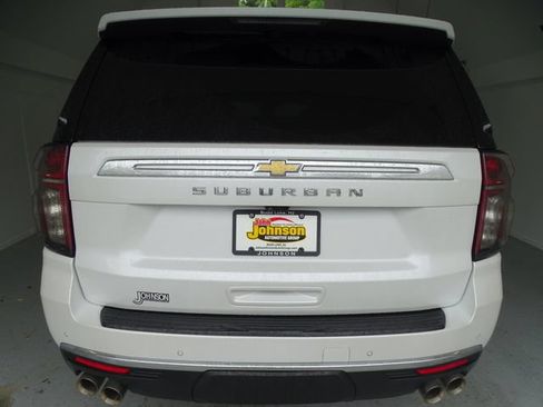 Certified 2024 Chevrolet Suburban High Country AWD/4WD image 21