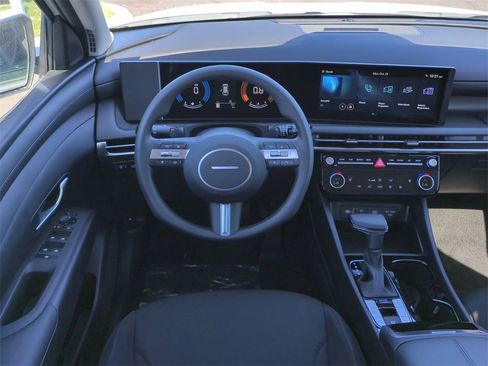 New 2026 Hyundai Tucson SEL image 19