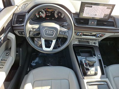 Used 2021 Audi Q5 2.0T Premium Plus w/ Premium Plus Package AWD/4WD image 11