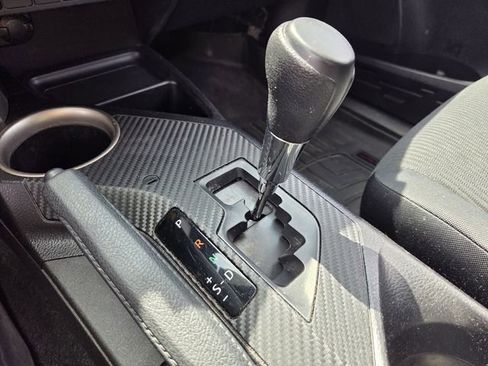Used 2014 Toyota RAV4 LE FWD image 25