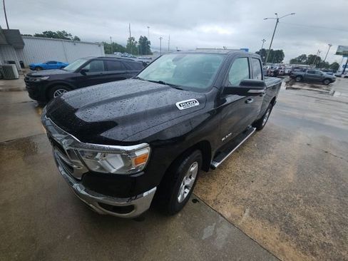 Used 2019 RAM 1500 Big Horn RWD image 2
