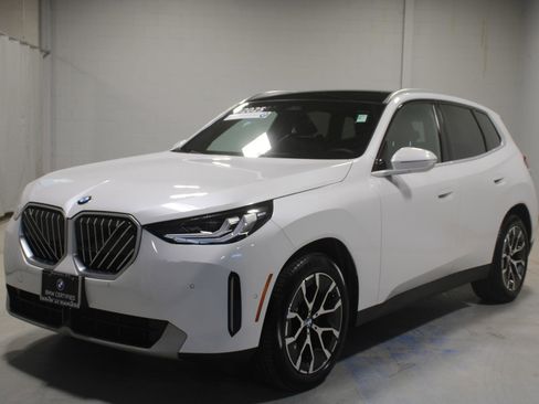 Certified 2025 BMW X3 xDrive30i w/ Convenience Package AWD/4WD image 1