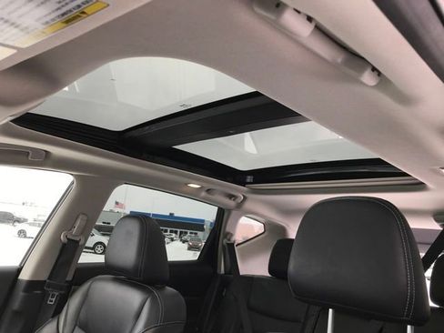 Used 2023 Nissan Murano SL image 16