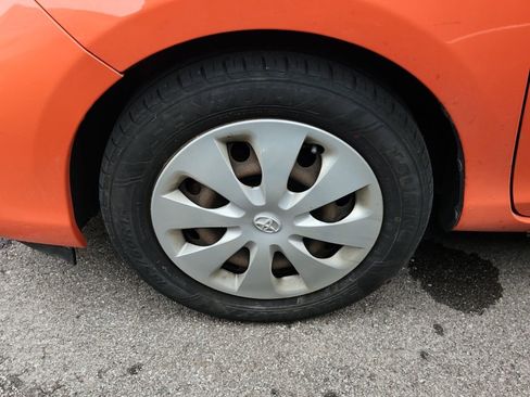 Used 2012 Toyota Prius C Two image 6