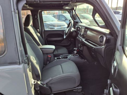 Used 2021 Jeep Wrangler Sport AWD/4WD image 21