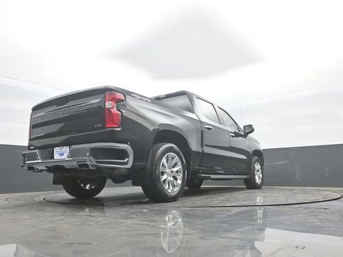 Used 2021 Chevrolet Silverado 1500 LTZ w/ Technology Package AWD/4WD image 39