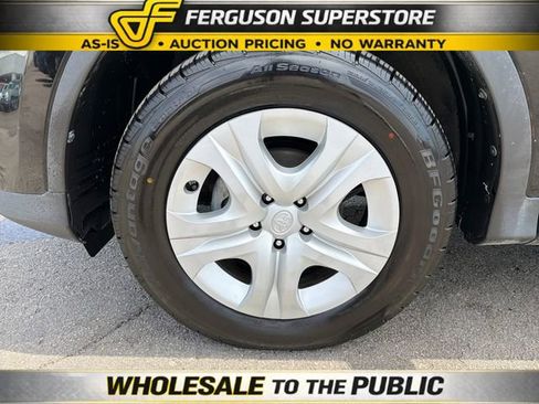 Used 2013 Toyota RAV4 LE AWD/4WD image 25