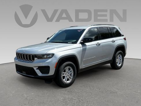 New 2025 Jeep Grand Cherokee Laredo image 25