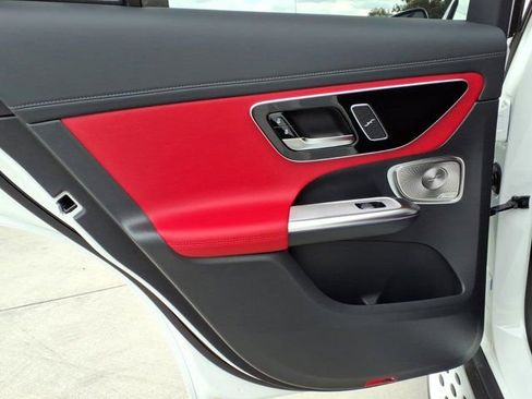 New 2026 Mercedes-Benz GLC 300 4MATIC image 16