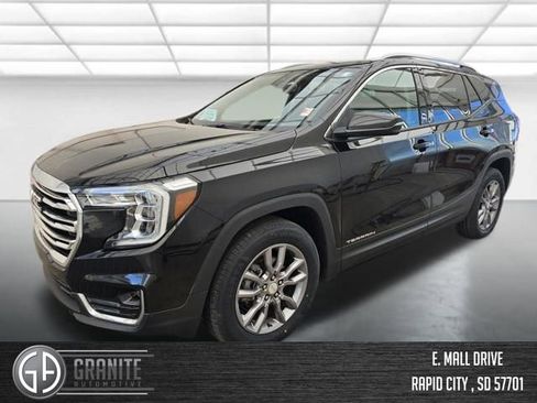 Used 2024 GMC Terrain SLT image 1