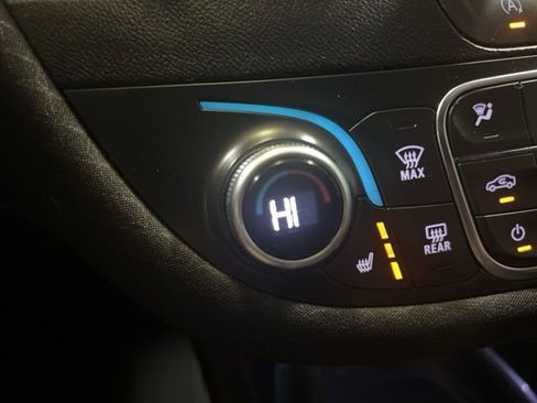 Used 2023 Chevrolet Malibu LT image 31