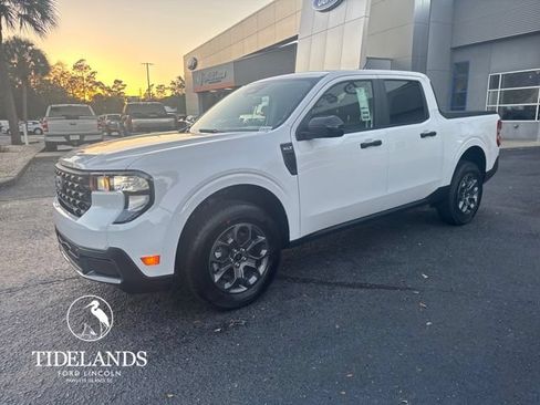 New 2026 Ford Maverick XLT w/ XLT Luxury Package FWD image 4