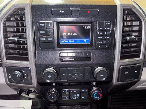 Used 2019 Ford F250 XL w/ Power Equipment Group AWD/4WD image 19